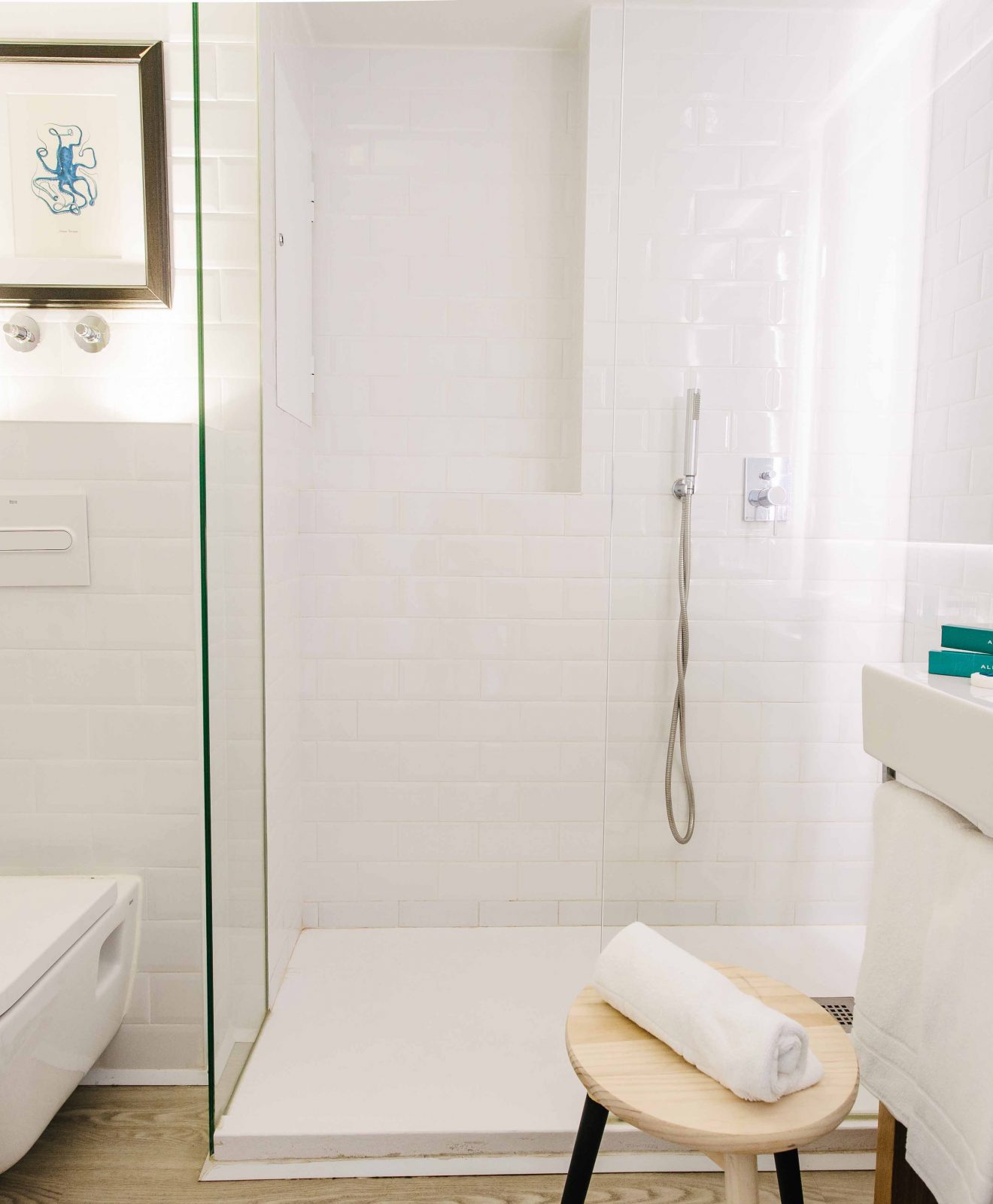Ducha premium Hotel Almirante Ducha premium Hotel Almirante